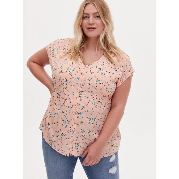 torrid Tops - Torrid Size L Peach Floral Fit & Flare Challis Button Front Short Sleeve Blouse